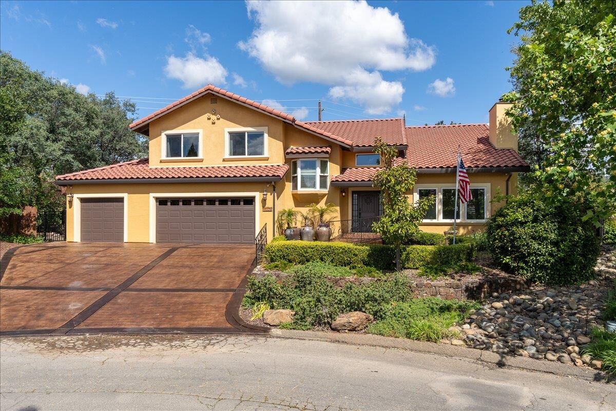 Property Photo:  1028 Oak Crest Court  CA 95667 