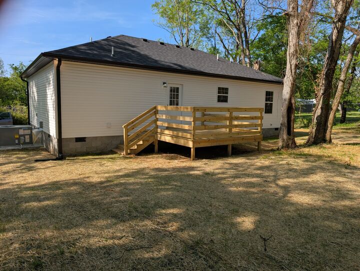 Property Photo:  106 Buckingham Ln  TN 37160 