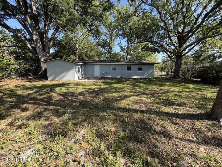 Property Photo:  8050 Lourdes Drive S  FL 32210 