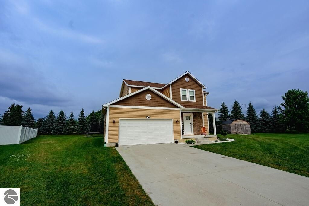 Property Photo:  1541 Batson Place  MI 48858 