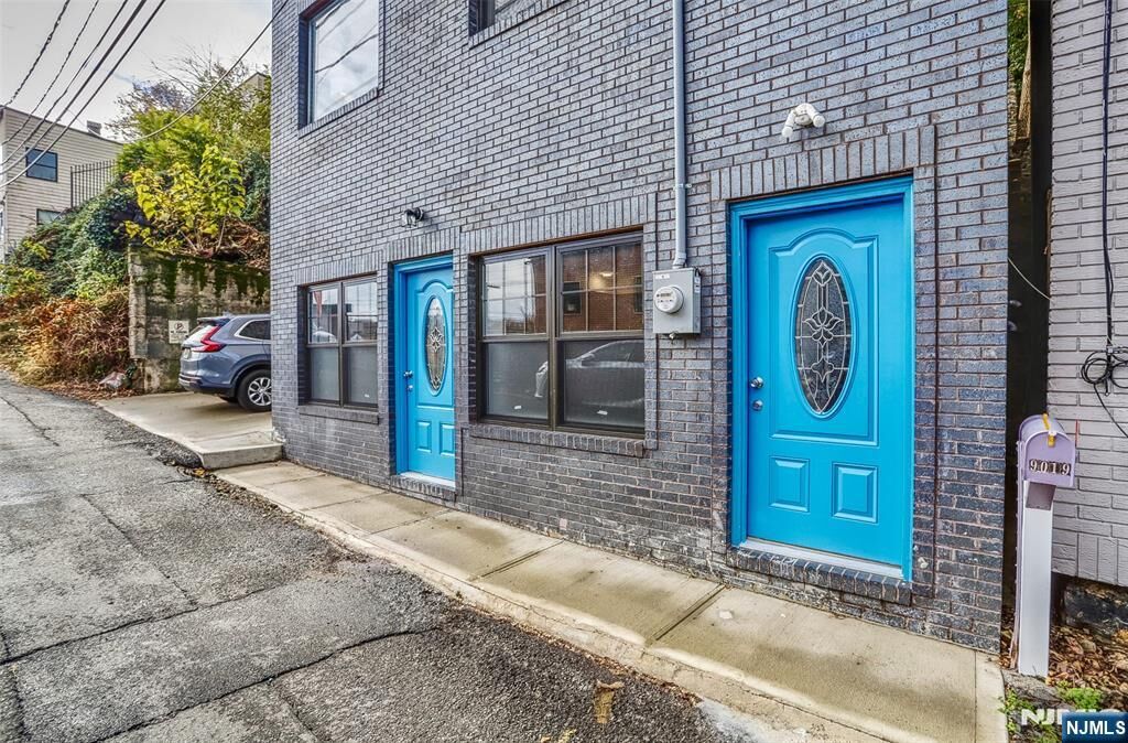 Property Photo:  9017 Riverside Place House  NJ 07047 