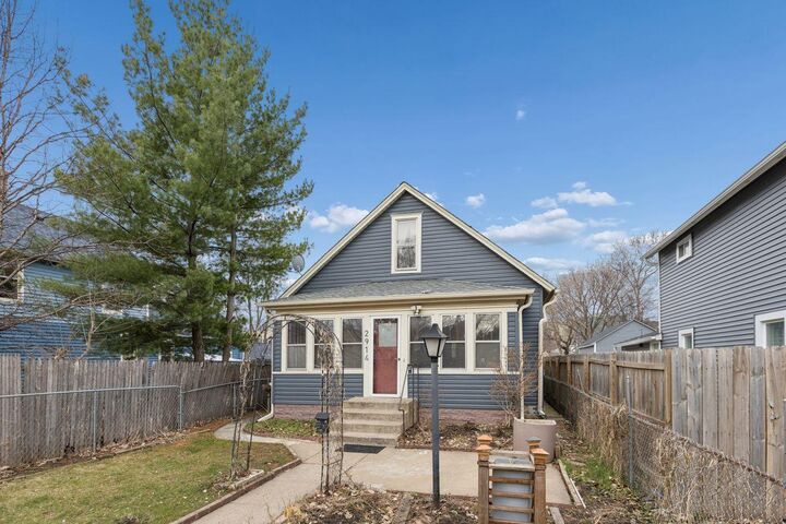 Property Photo:  2914 14th Avenue S  MN 55407 