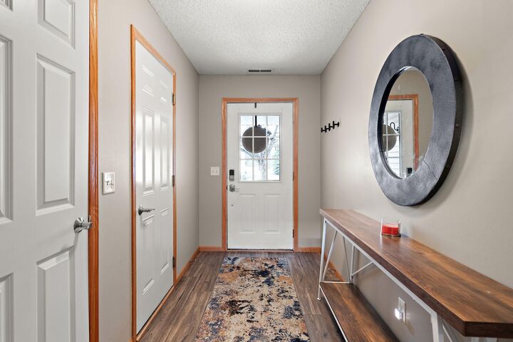 Property Photo:  8532 Lakeview Terrace  MN 55378 