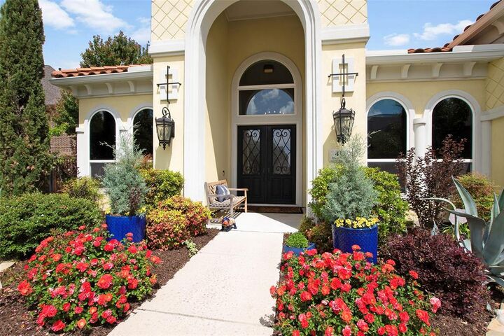 Property Photo:  412 Bridgewater Place  TX 75028 