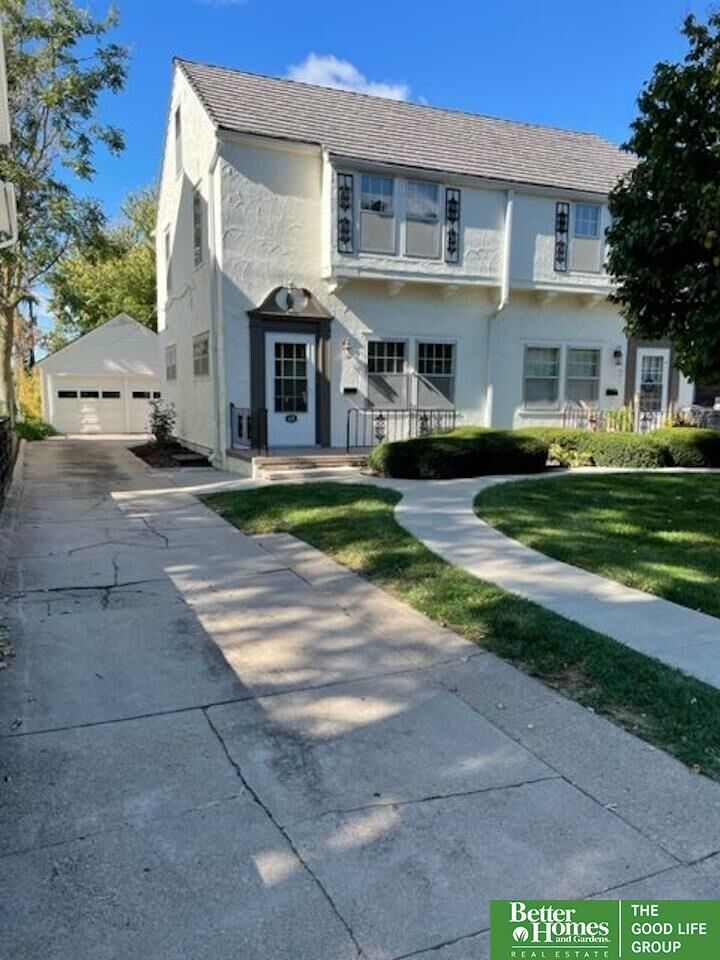 Property Photo:  608-610 S 55th Street  NE 68106 