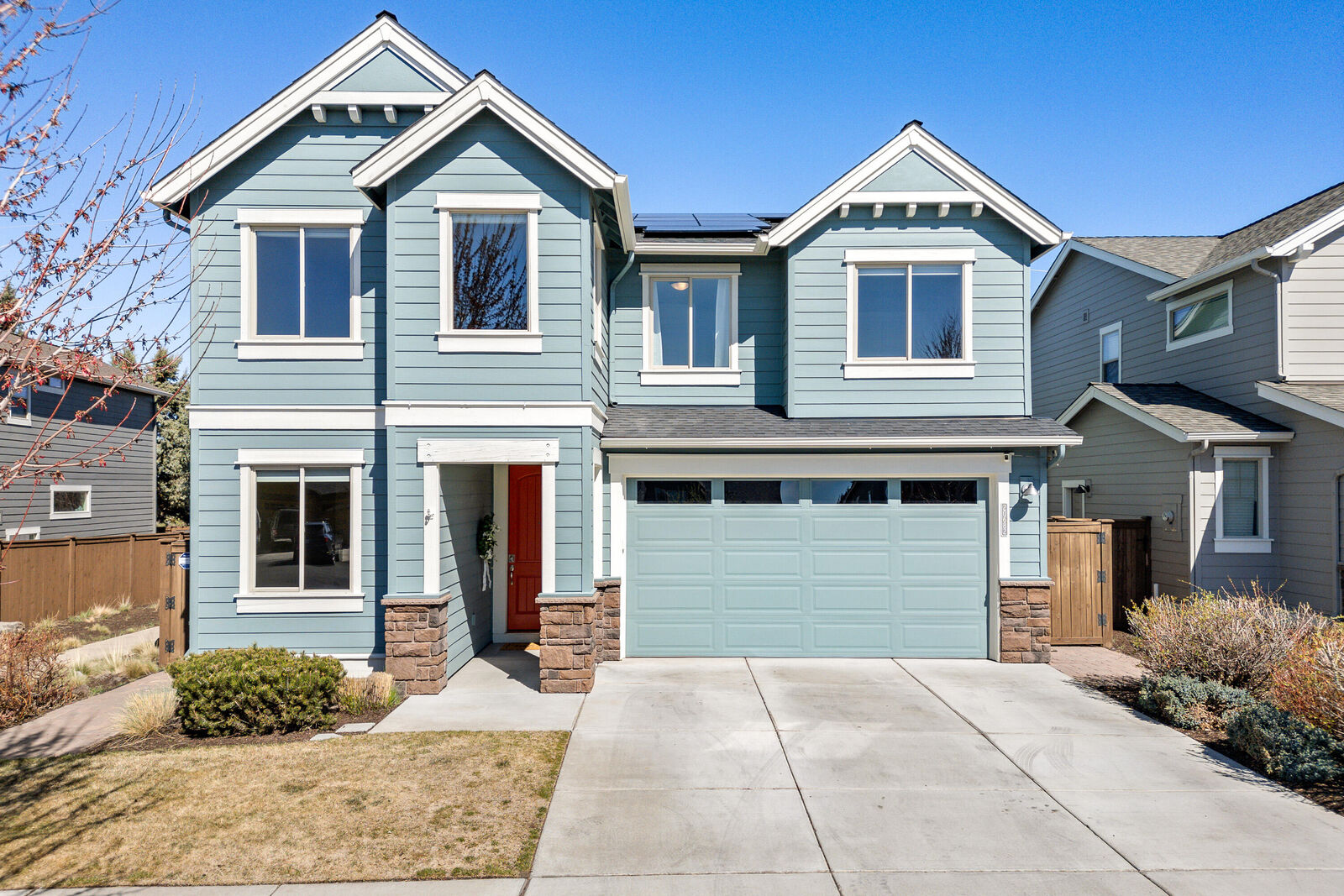 Property Photo:  20682 NE Comet Court  OR 97701 