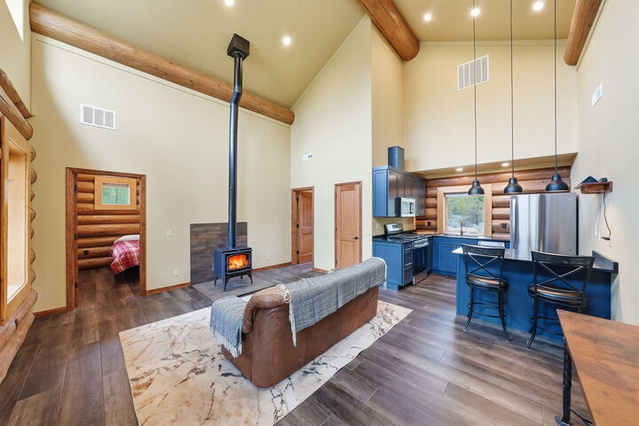 Property Photo:  54270 Huntington Road  OR 97739 