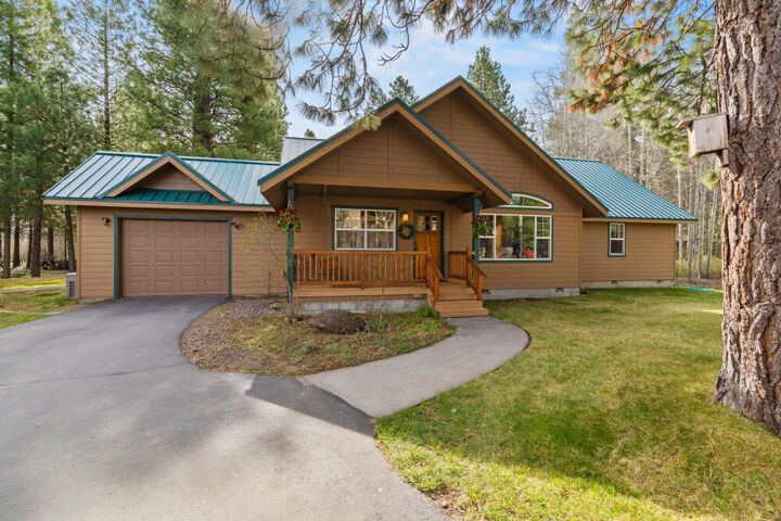 Property Photo:  25437 Rocky Point Road  OR 97601 