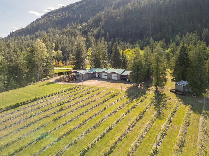 Property Photo: 285 Kault Hill Road BC V1E 3A4