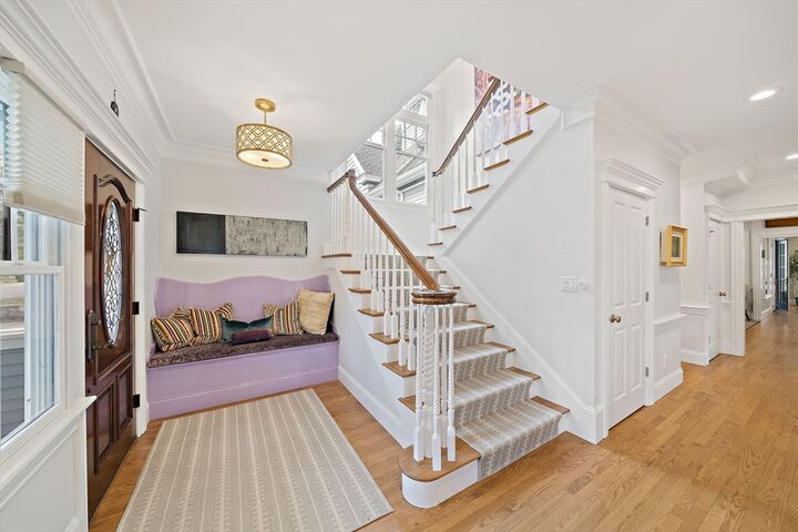 Property Photo:  21 Endicott St  MA 02461 
