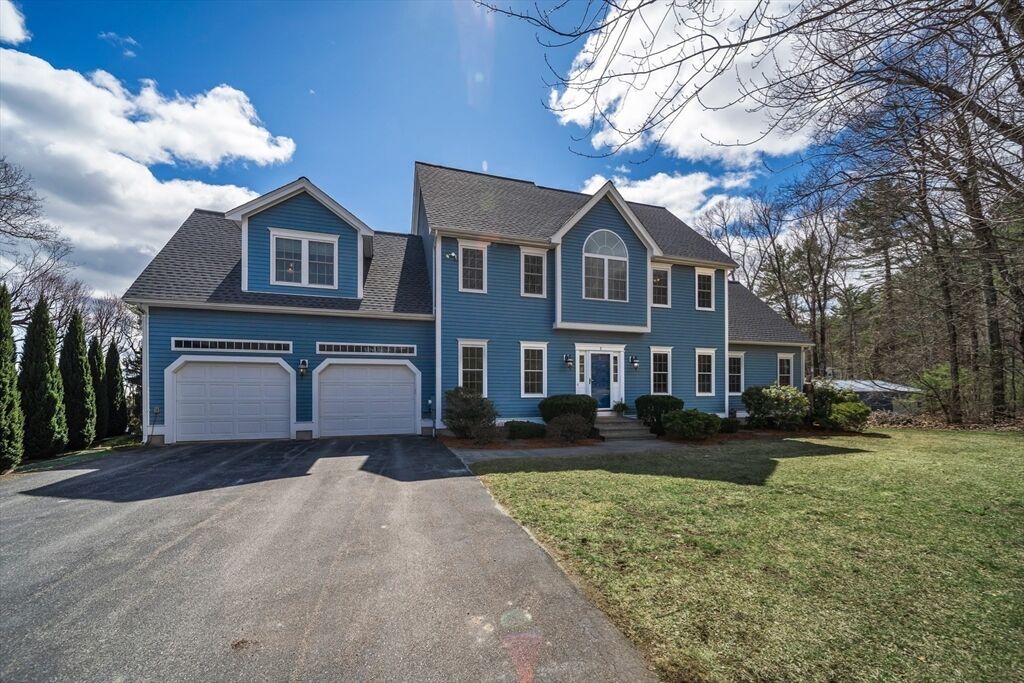 Property Photo: 3 Nichols Dr MA 01519