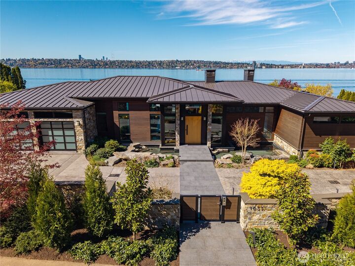 Property Photo: 1655 73rd Avenue NE WA 98039