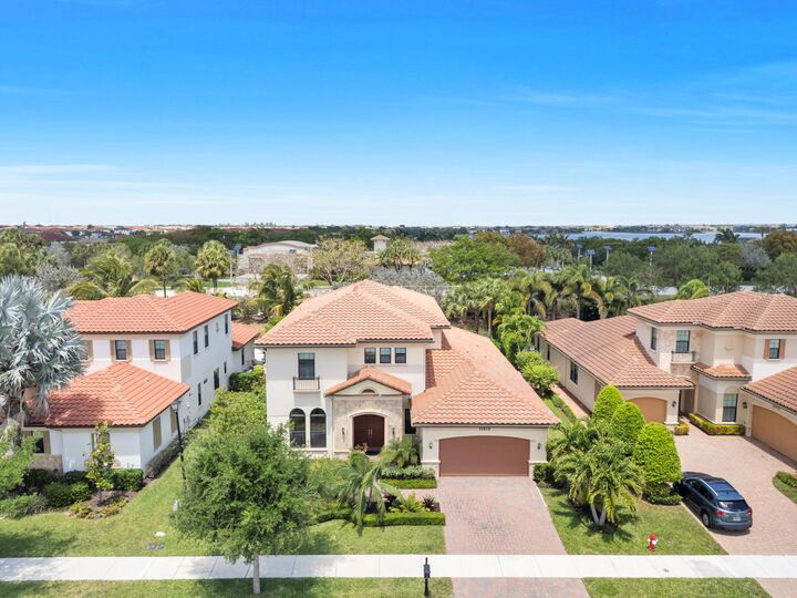 Property Photo: 11615 NW 83rd Way FL 33076