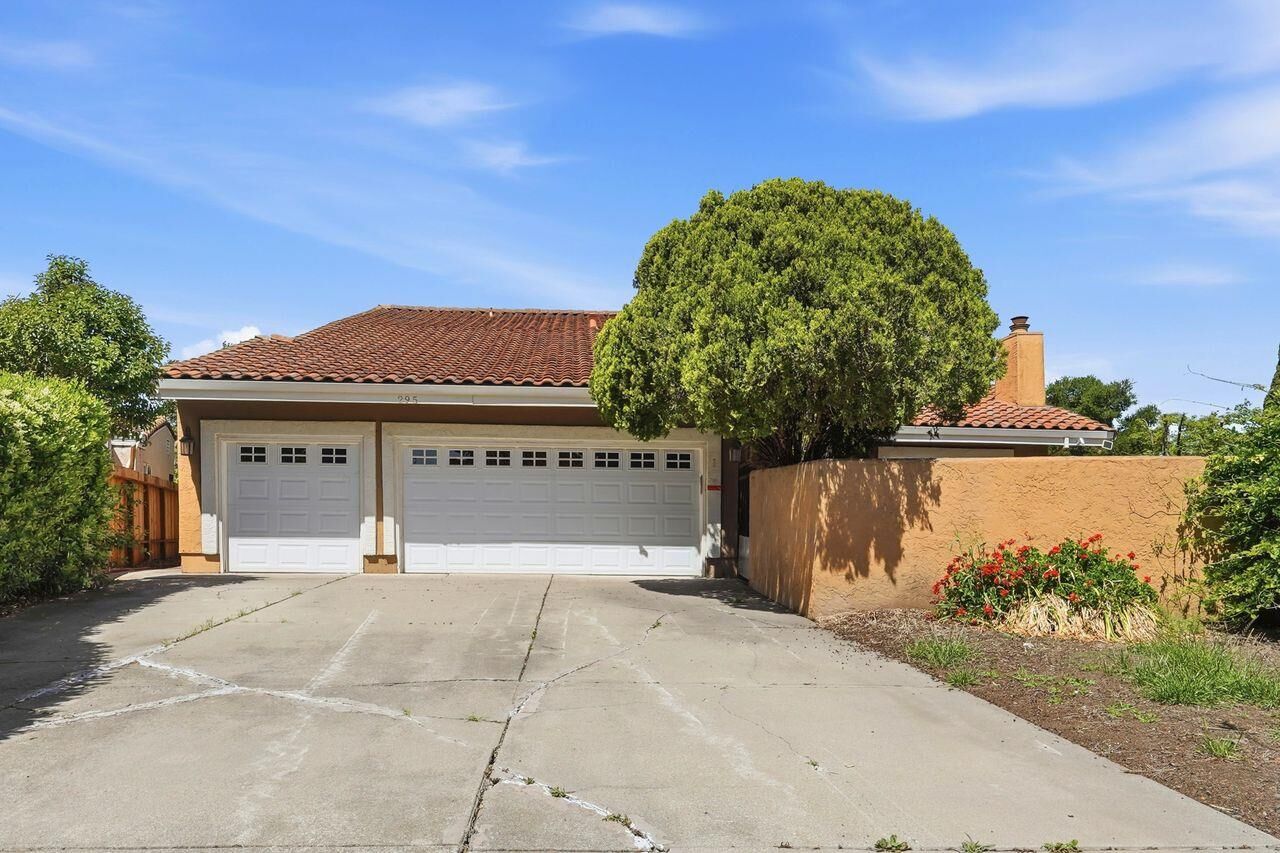 Property Photo:  295 Hazelton Court  CA 95037 