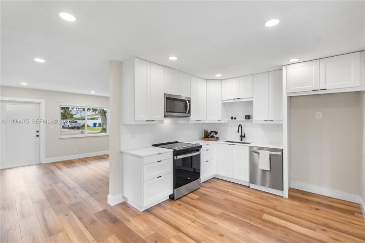 Property Photo: 6881 Harding St FL 33024