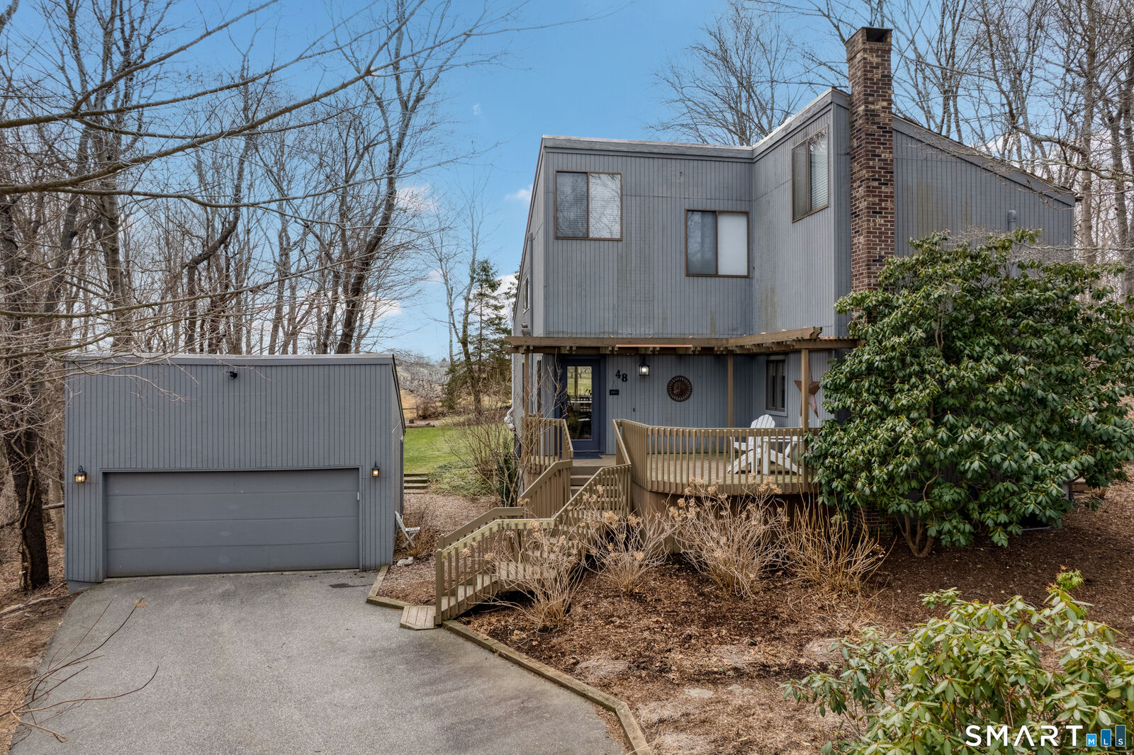 Property Photo:  48 Russett Drive  CT 06437 