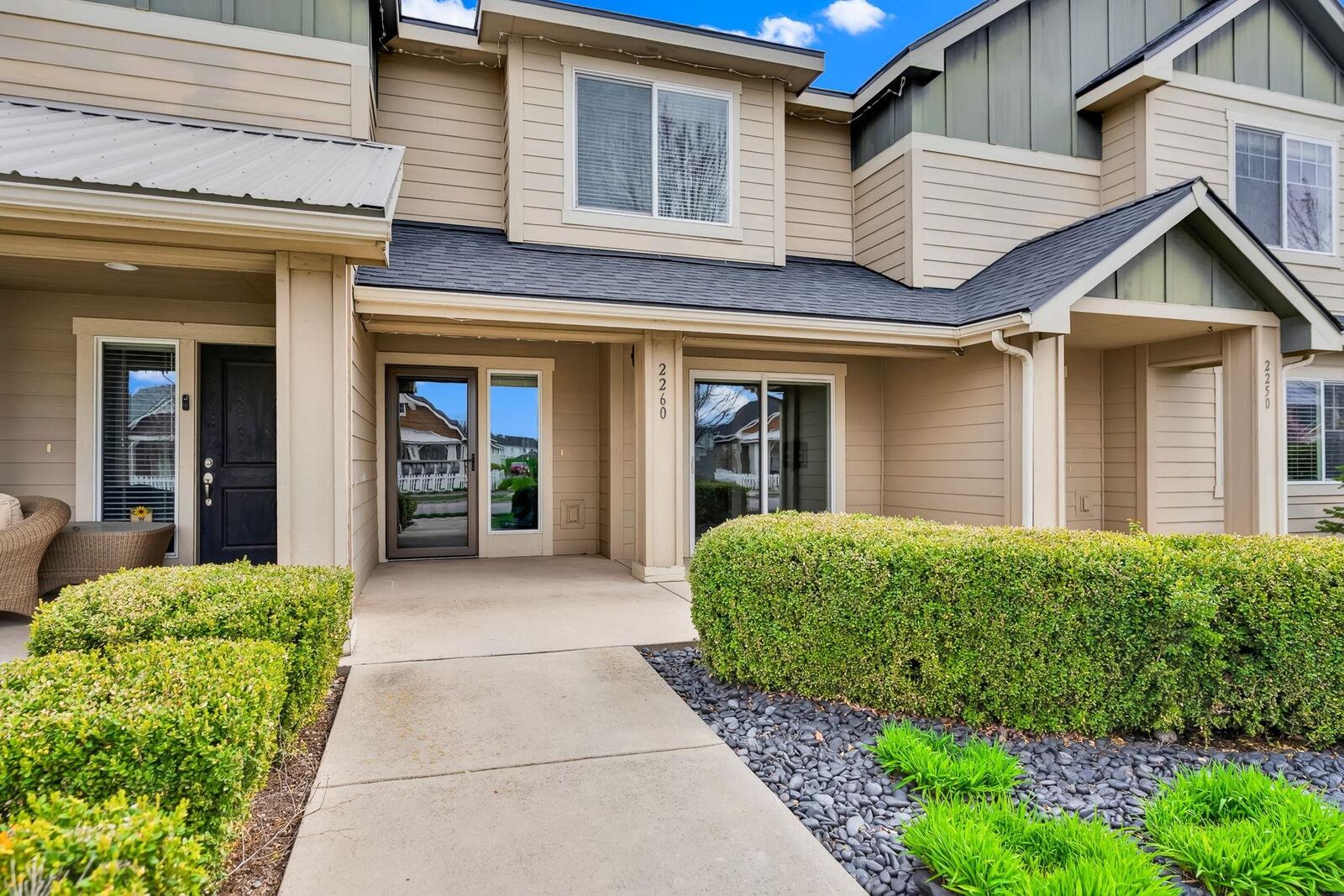 Property Photo:  2260 N Country Vista Blvd  WA 99019 