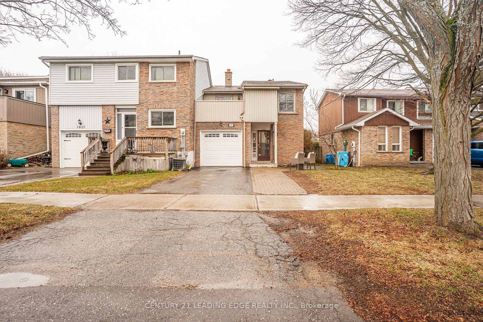 Property Photo:  1825 Listowell Crescent  ON L1V 2Y2 