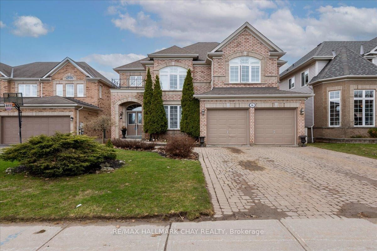 Property Photo: 30 Birkhall Place N ON L4N 0K6