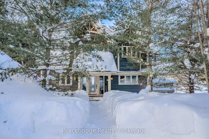 Property Photo: 3876 Muskoka Rd 118 Highway W Water's Edge W1 ON P0B 1J0