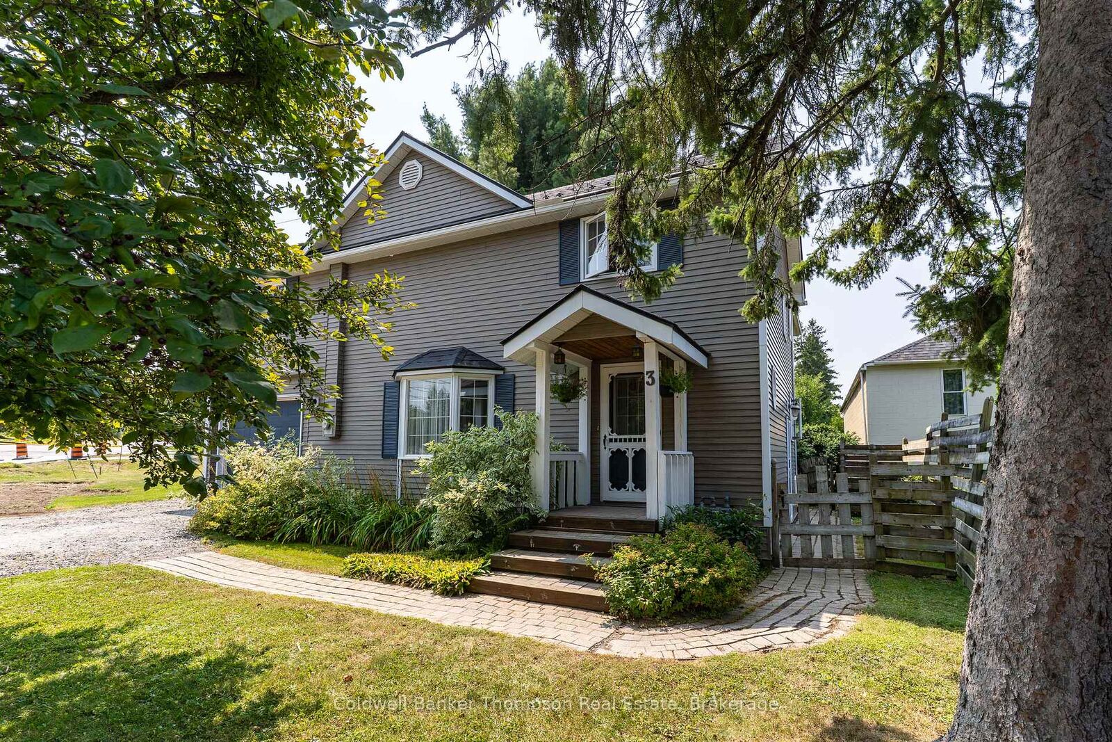 Property Photo:  3 Cliff Avenue  ON P1H 1G4 