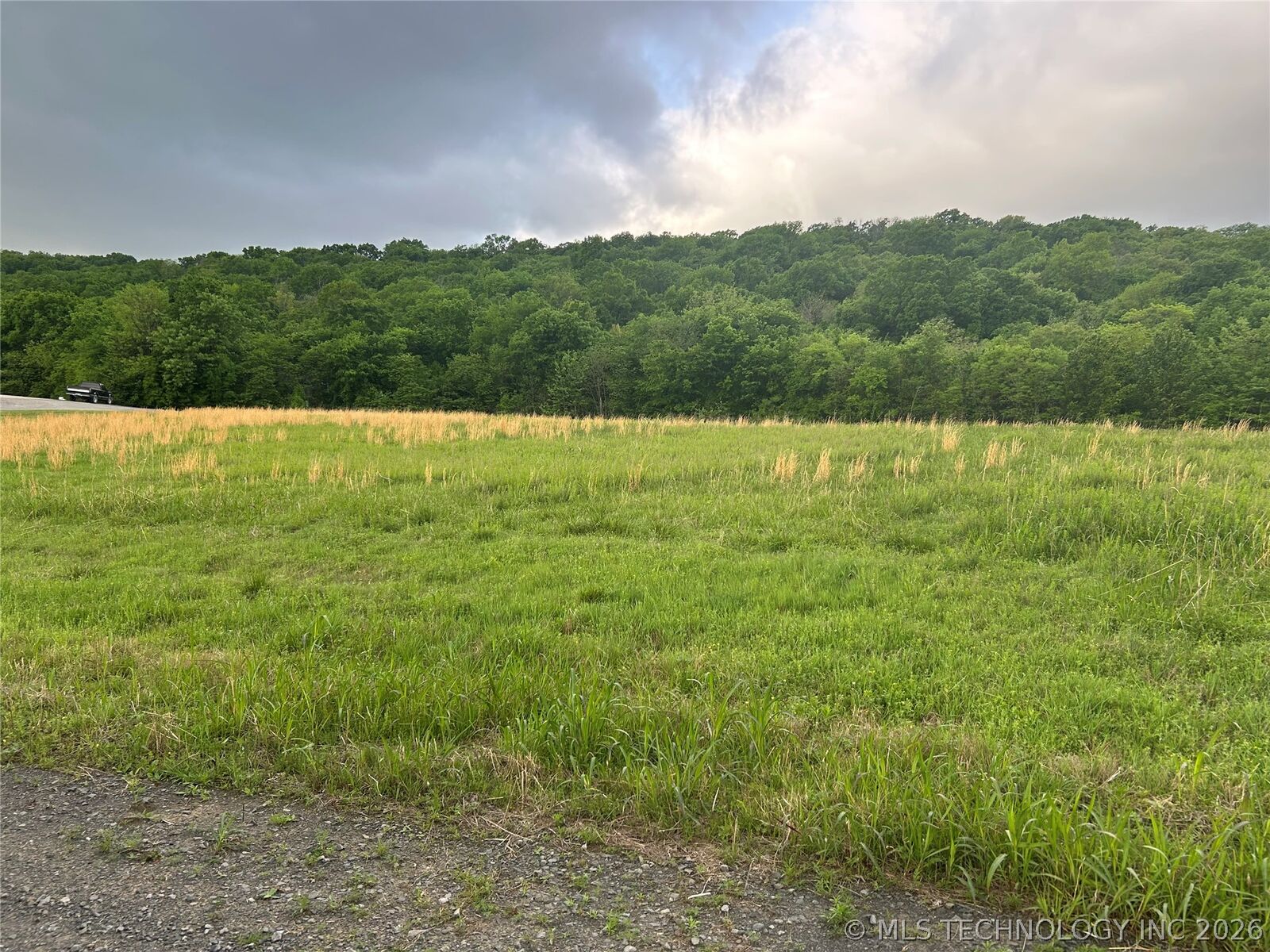 Property Photo:  3 E Thunder Road  OK 74434 