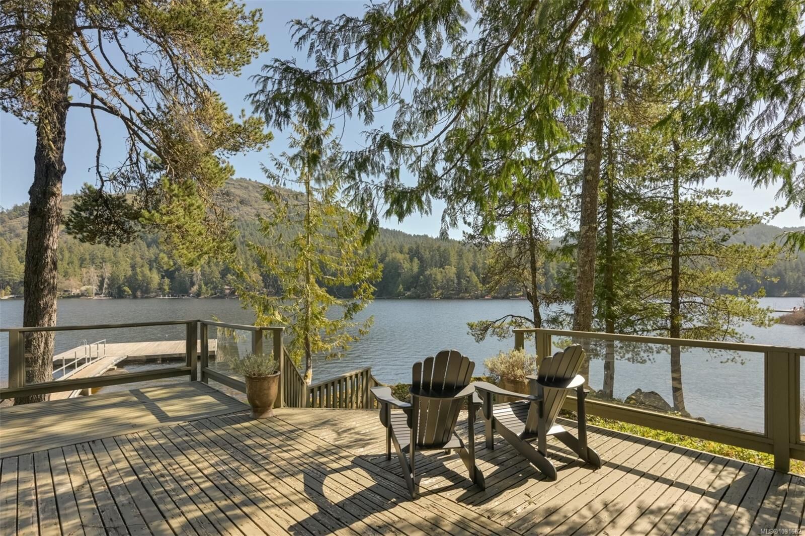 Property Photo: 2037 Ida Ave BC V0R 2W3