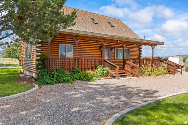 Property Photo:  320 W 400 N  UT 84754 