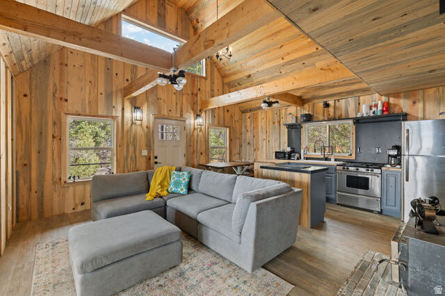 Property Photo:  106 E Sugar Pine Dr S 106A  UT 84647 