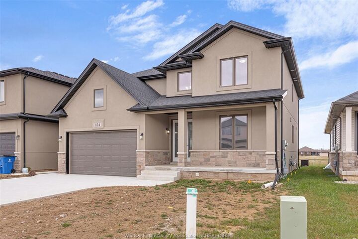 Property Photo: 134 Tuscany Trail ON N7M 0A7