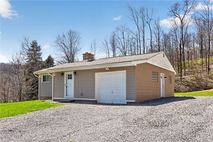 Property Photo:  2523 Union Valley Rd  PA 16157 