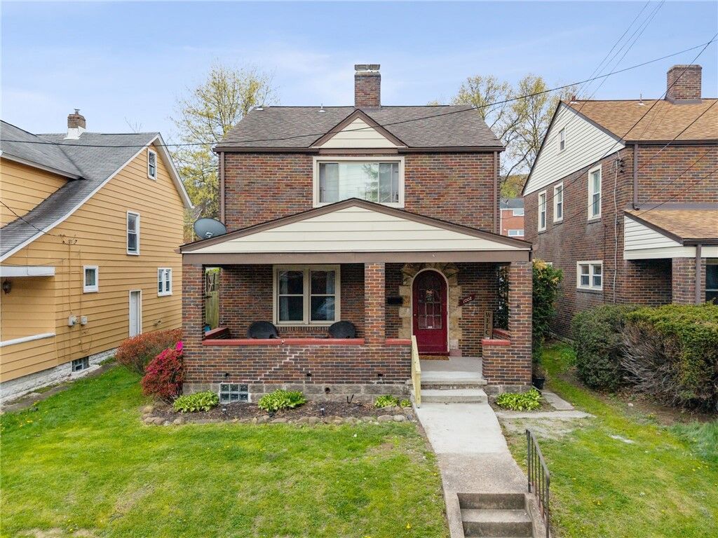 Property Photo:  1008 Washington St  PA 15132 