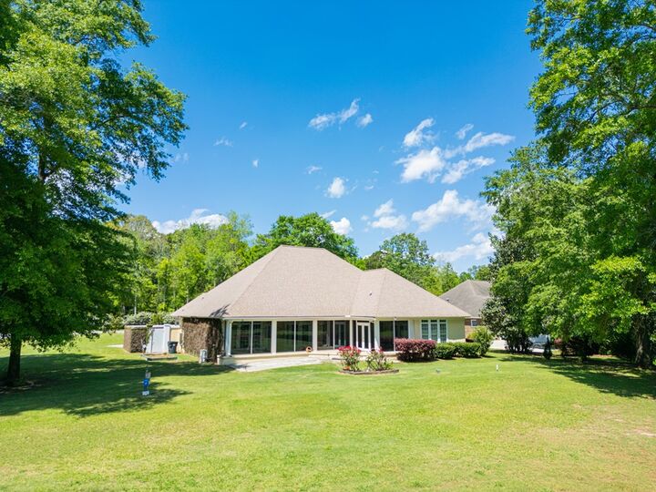 Property Photo:  4412 La Costa Drive  GA 31721 
