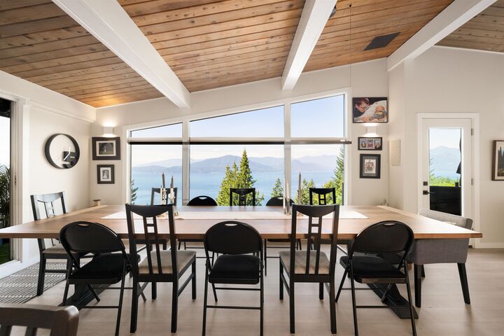 195 Kelvin Grove Way — photo 1