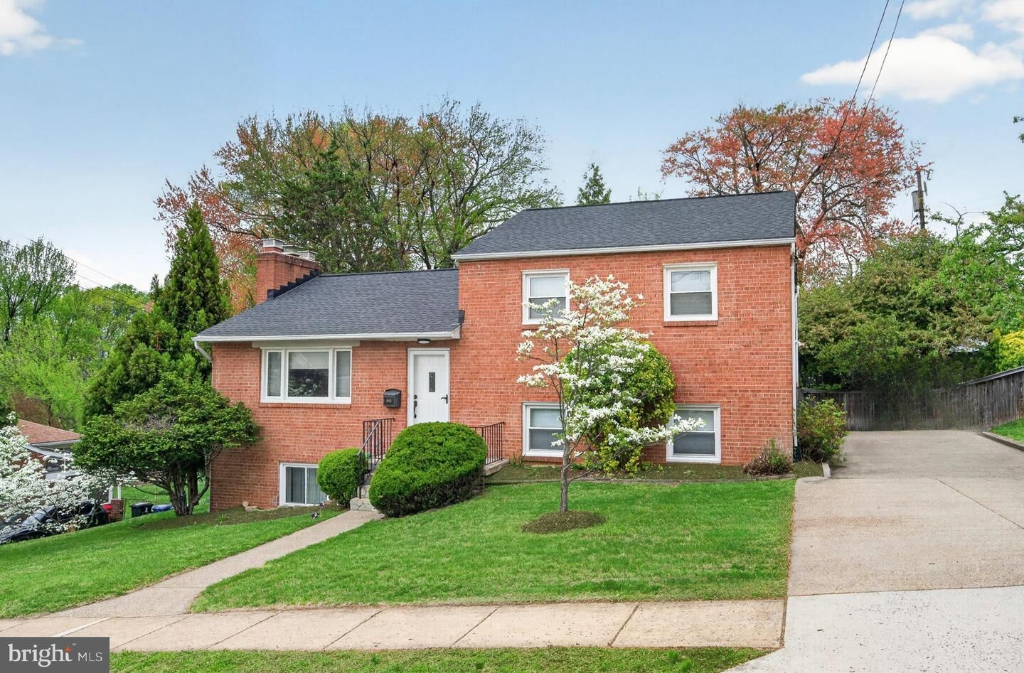 Property Photo:  945 N Quantico Street  VA 22205 