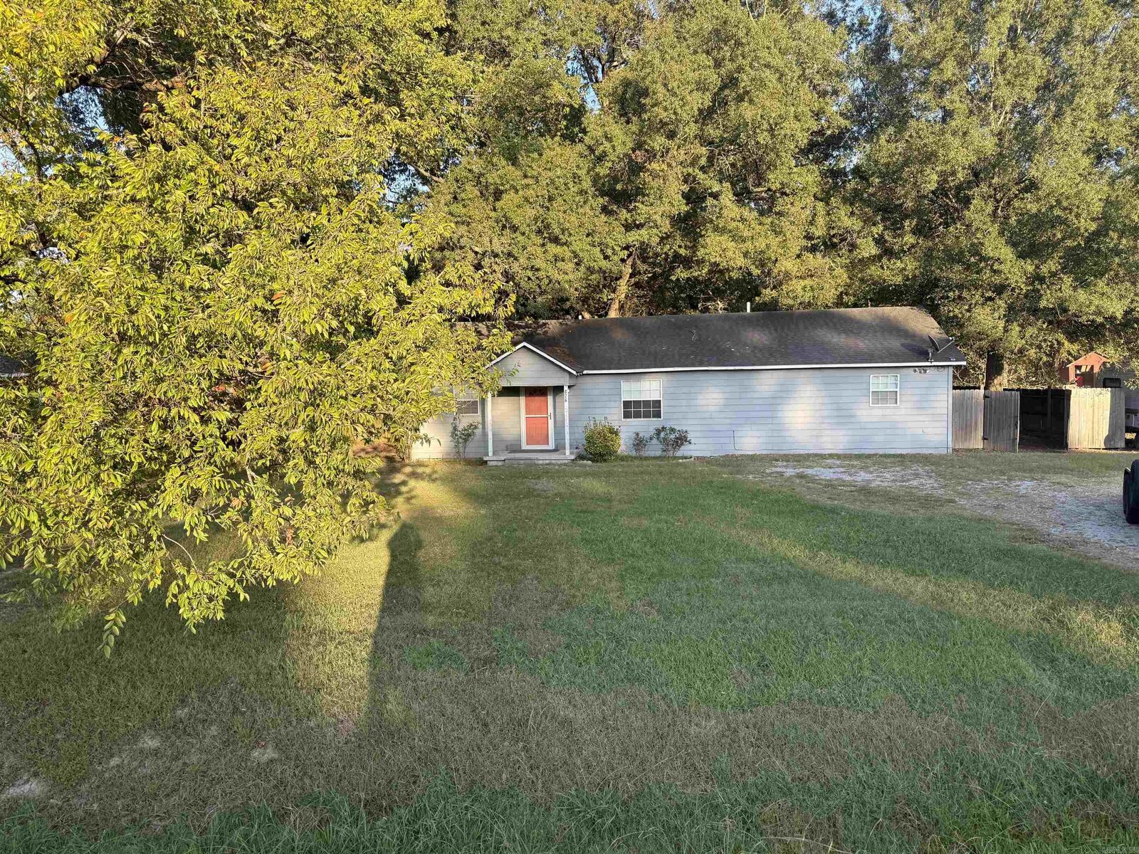 Property Photo:  626 N Holman Street  AR 72417 