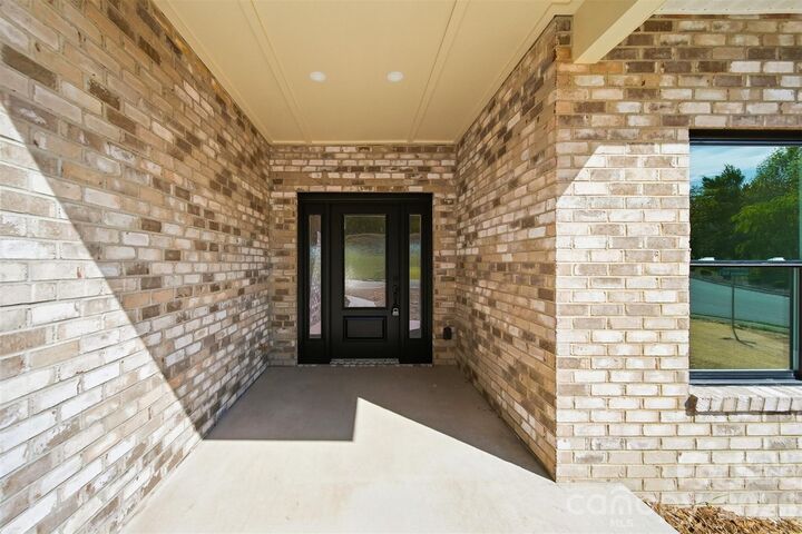 Property Photo: 426 Huntington Woods Street SE NC 28645