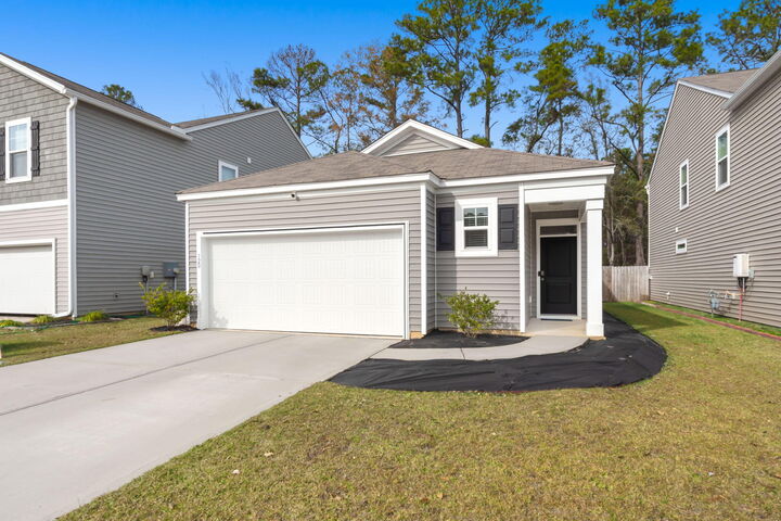 Property Photo: 120 Sweet Cherry Lane SC 29486