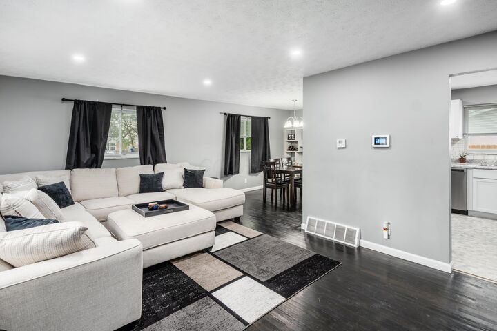 Property Photo:  4289 Astor Avenue  OH 43227 