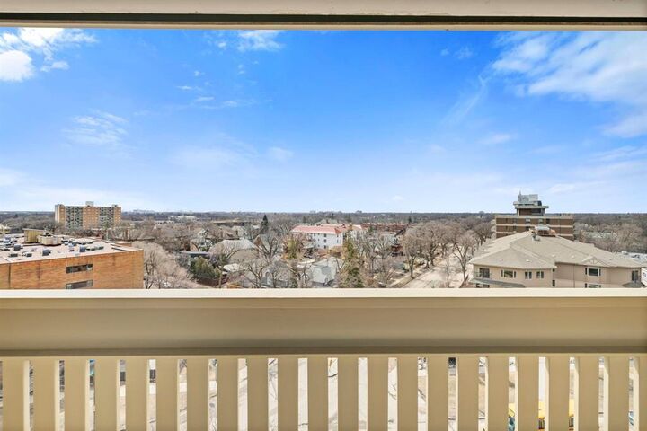 Photo de la propriété:  365 Wellington Crescent  MB R3M 3T4 