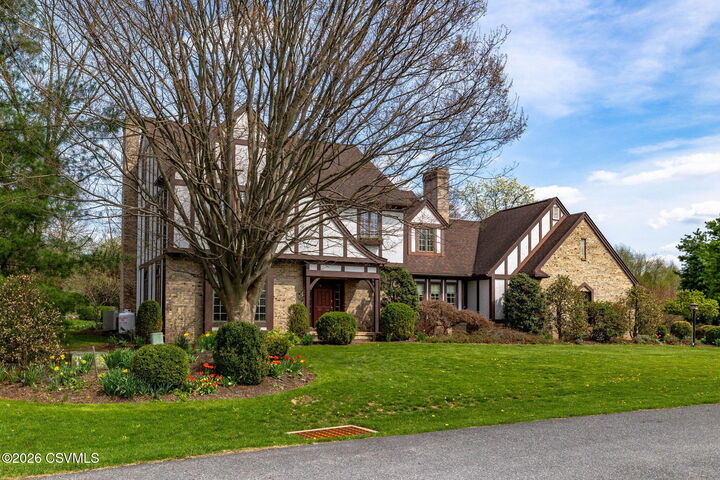 Property Photo:  4 N Meadow Court  PA 17837 