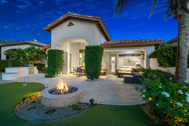 Property Photo:  78648 Cabrillo Way  CA 92253 