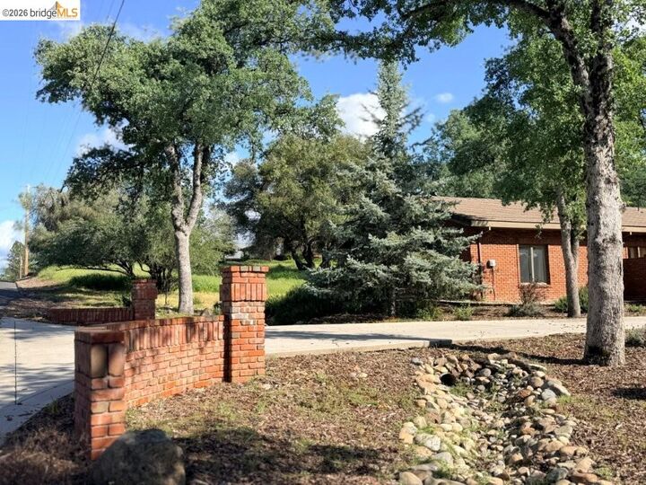 Property Photo: 21211 Jimmersall Lane CA 95321