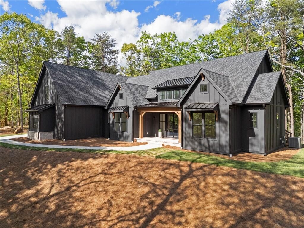 Property Photo: 24 Fern Creek Court GA 30143