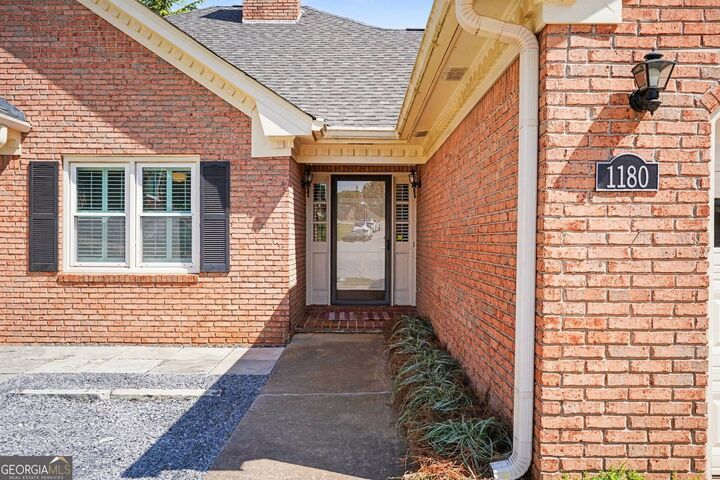 Property Photo: 1180 Oakpark Drive GA 30253
