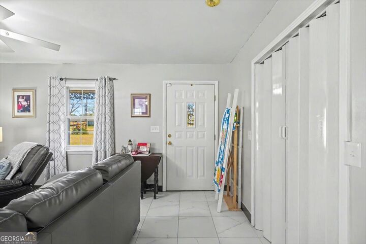 Property Photo:  803 E Barnard Street  GA 30427 