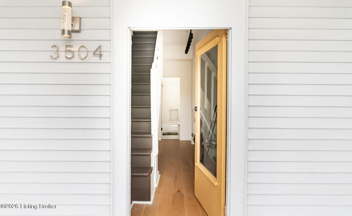 Property Photo:  3504 Blanton Ln  KY 40214 