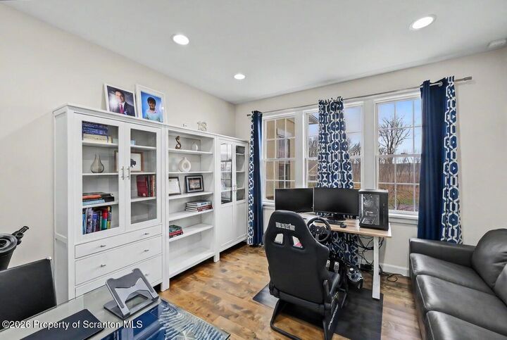 Property Photo:  103 Rock Ridge Drive  PA 18411 