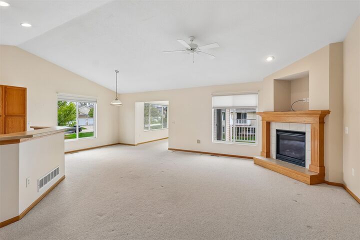 Property Photo: 6030 Pinewood Court IA 50131
