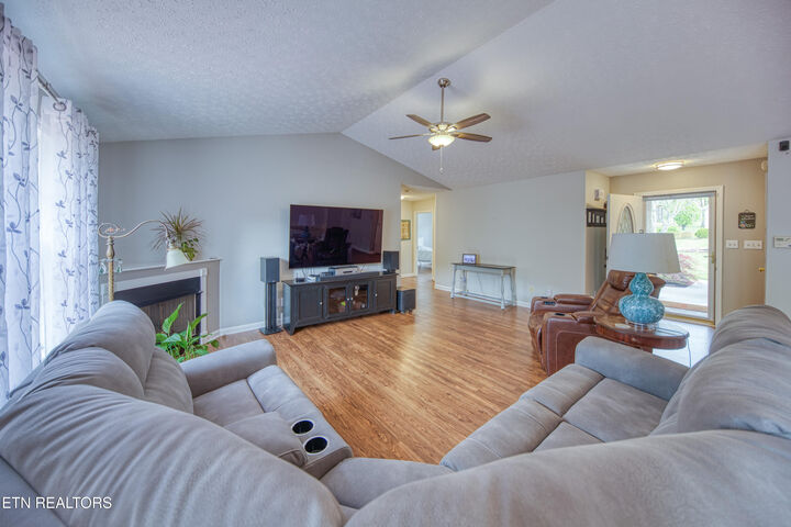 Property Photo:  6124 Rivers Run Drive  TN 37914 